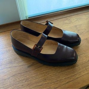 Zou Xou Uchi Flat in Tannat (Burgundy) with Lug Sole